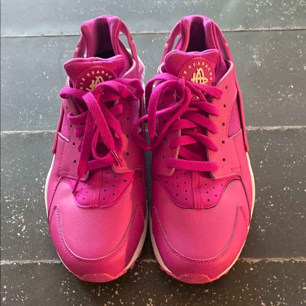 Nike Men's Athletic Shoes in Bright Pink